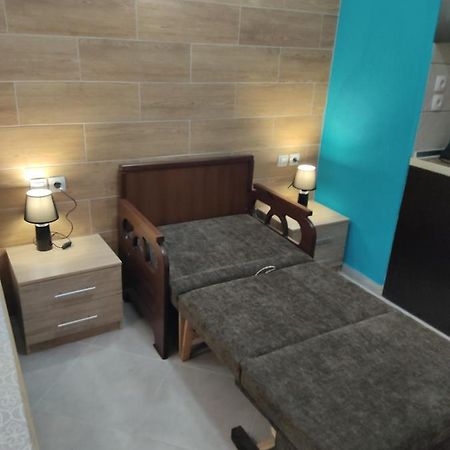 G M 2 Rooms Kentro In The Heart Of The City Yenişehir Dış mekan fotoğraf