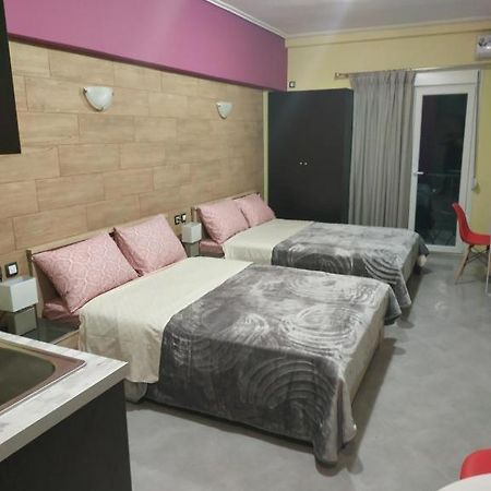 G M 2 Rooms Kentro In The Heart Of The City Yenişehir Dış mekan fotoğraf