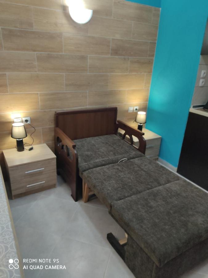 G M 2 Rooms Kentro In The Heart Of The City Yenişehir Dış mekan fotoğraf